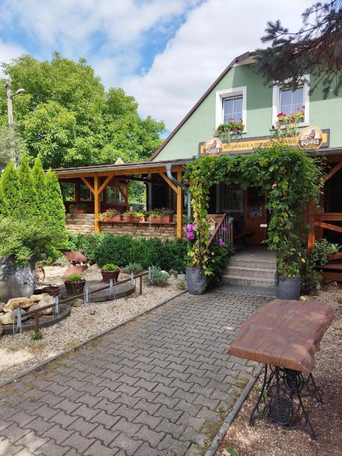 Restaurace A Penzion U Kuliku Raspenava Zewnętrze zdjęcie